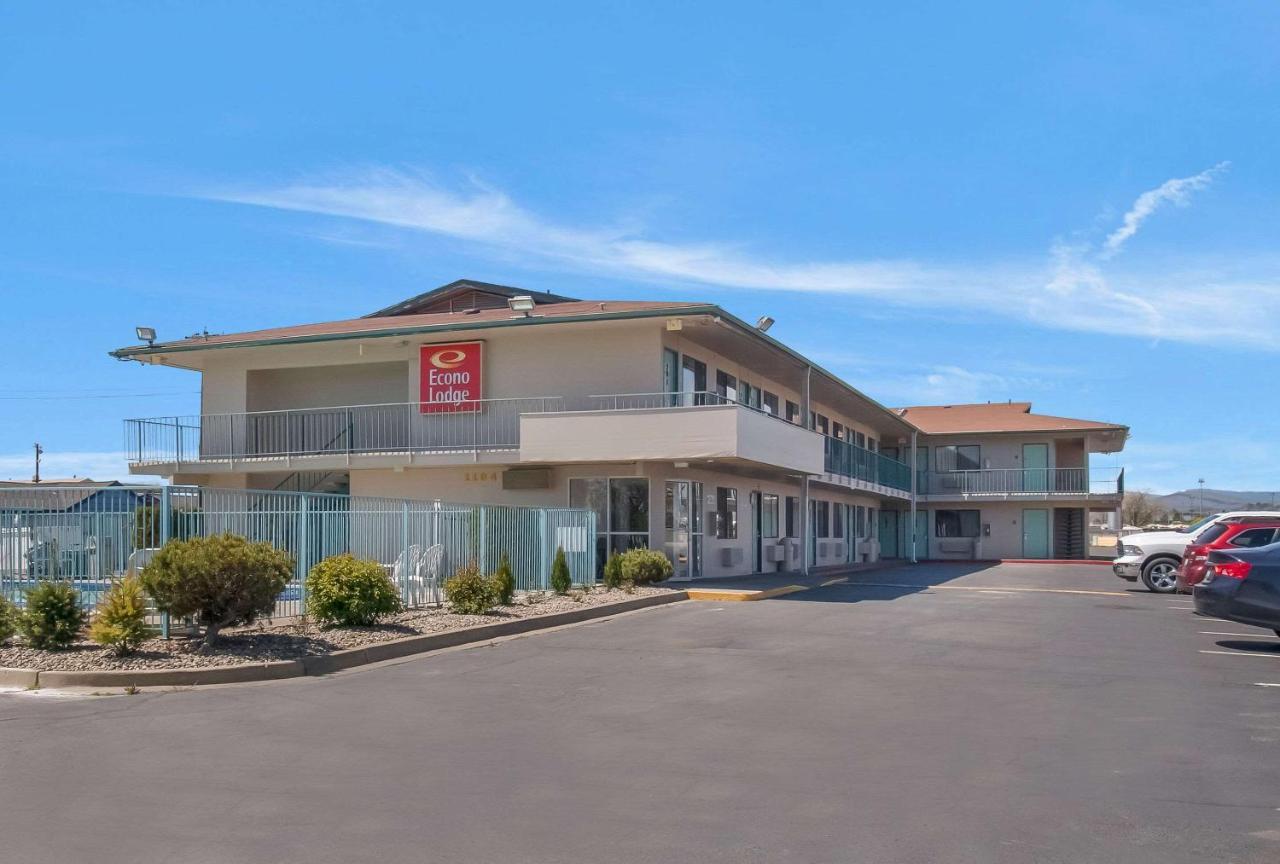 Econo Lodge Якима Экстерьер фото