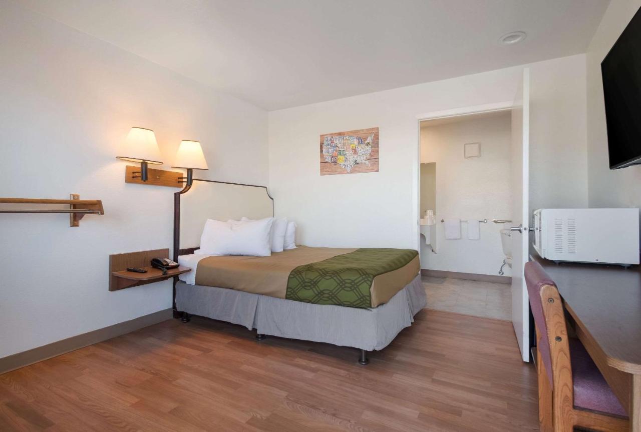 Econo Lodge Якима Экстерьер фото